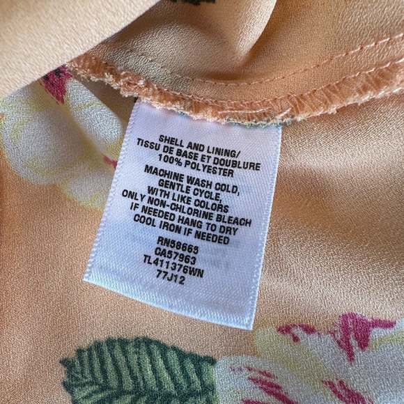 ❤️ Leith Peach Floral Blouse Small NWOT - Picture 3 of 7